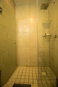 Niza Five Luxury Beach Apartments