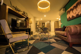 Niza Five Luxury Beach Apartments