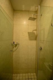 Niza Five Luxury Beach Apartments