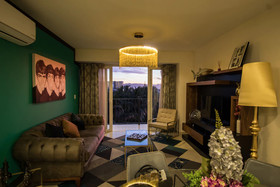 Niza Five Luxury Beach Apartments