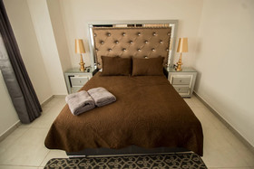 Niza Five Luxury Beach Apartments