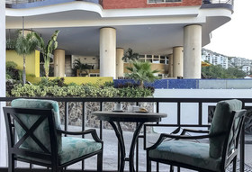 Pinnacle Resorts 179