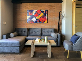 Pinnacle Resorts 179