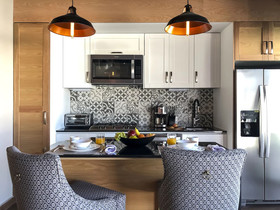 Pinnacle Resorts 179