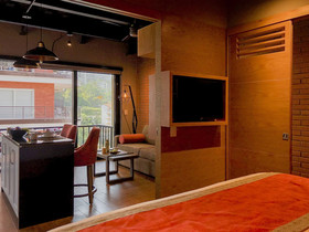 Pinnacle Resorts 179