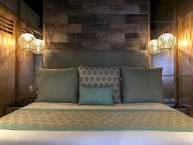 Pinnacle Resorts 179