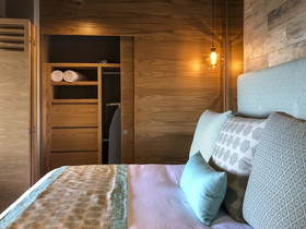 Pinnacle Resorts 179