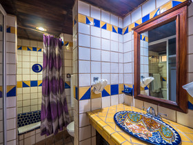 Marboka Hotel & Suites