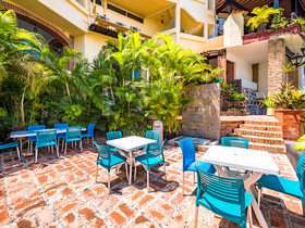 Marboka Hotel & Suites