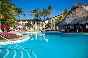 Plaza Pelicanos Club Beach Resort