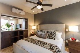 Pinnacle Resorts 220