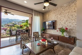 Pinnacle Resorts 220