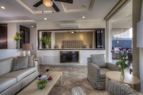 Pinnacle Resorts 180