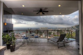 Pinnacle Resorts 180