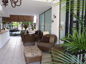 Suites Mar Elena
