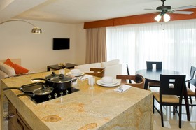 Vamar Vallarta Marina & Beach Resort