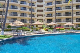 Villa del Palmar Beach Resort & Spa