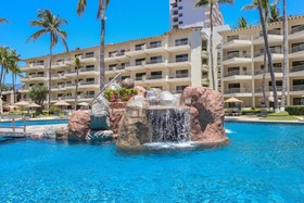 Villa del Palmar Beach Resort & Spa