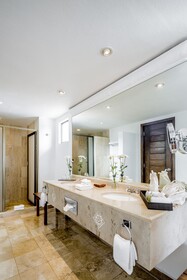 Villa Premiere Boutique Hotel & Romantic Getaway