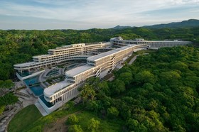 Dreams Bahia Mita Surf & Spa Resort