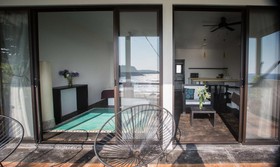 Manta Raya Hotel