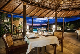 Manta Raya Hotel