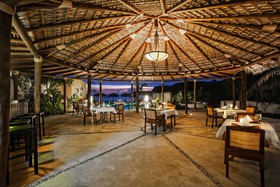 Manta Raya Hotel