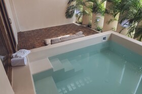 Xeno Hotel Boutique