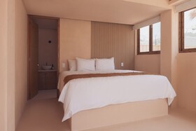 Xeno Hotel Boutique