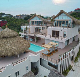 Xeno Hotel Boutique