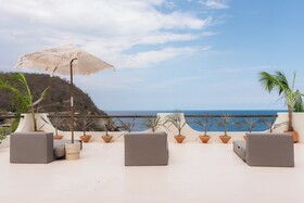 Xeno Hotel Boutique