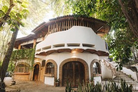 Sayulita Beach House Hotel