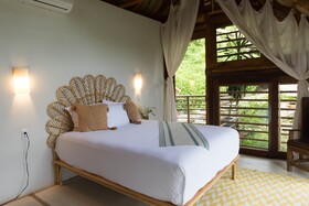 Tokipa at Punta Sayulita