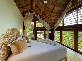 Tokipa at Punta Sayulita