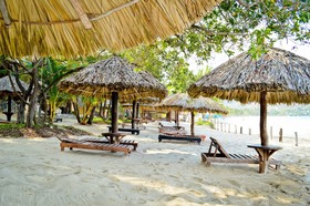 Catalina Beach Resort