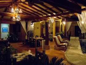 Hotel Villas Las Azucenas