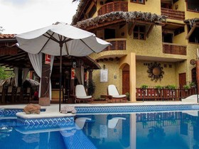 Hotel Villas Las Azucenas