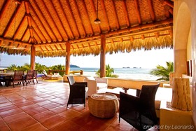 Las Palmas Luxury Villas
