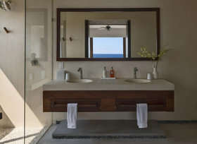 Marea Beachfront Villas