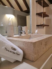 Tierra Del Mar Hotel