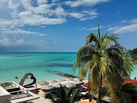 Chichis and Charlies