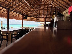 Chichis and Charlies