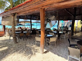 Chichis and Charlies