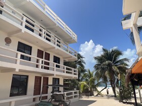 Chichis and Charlies