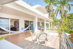 Casa Sol y Luna Bacalar