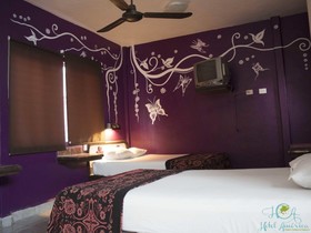 Hotel America