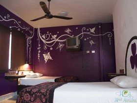 Hotel America