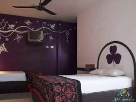 Hotel America