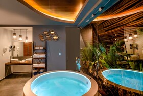 Mia Bacalar Luxury Resort & Spa