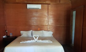 Papitos Bacalar Hotel and Marina